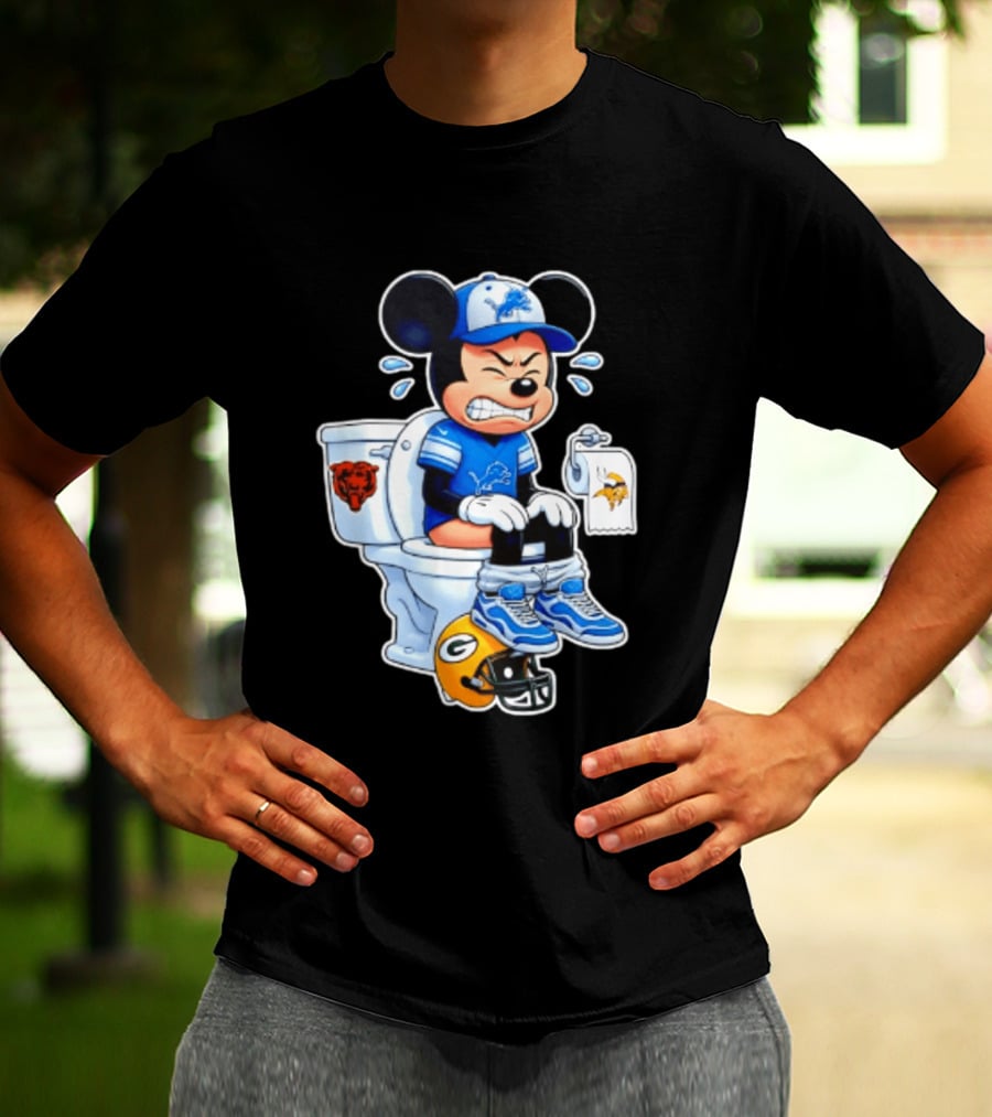 Detroit Lions Mickey Toilet Beating Bears Vikings Packers Football T-Shirt