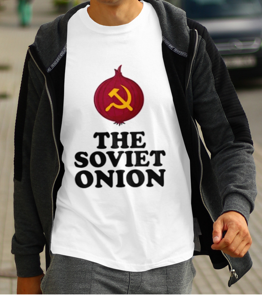The Soviet Onion Communism USSR Pun Political Humor Hammer Sickle T-Shirt
