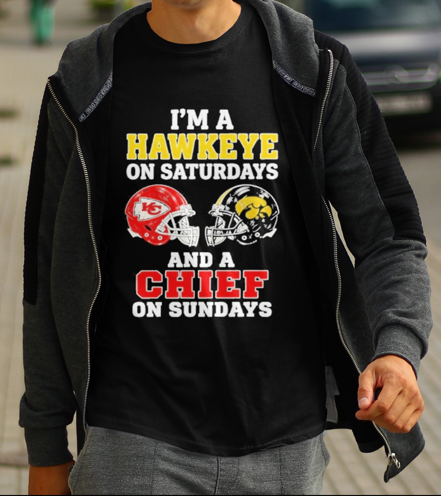 I'm A Hawkeye On Saturdays And A Chief On Sundays Helmet Head To Head T-Shirt