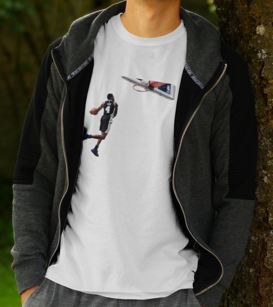 DeAaron Fox Dunk Action Sacramento Kings Basketball NBA T-Shirt