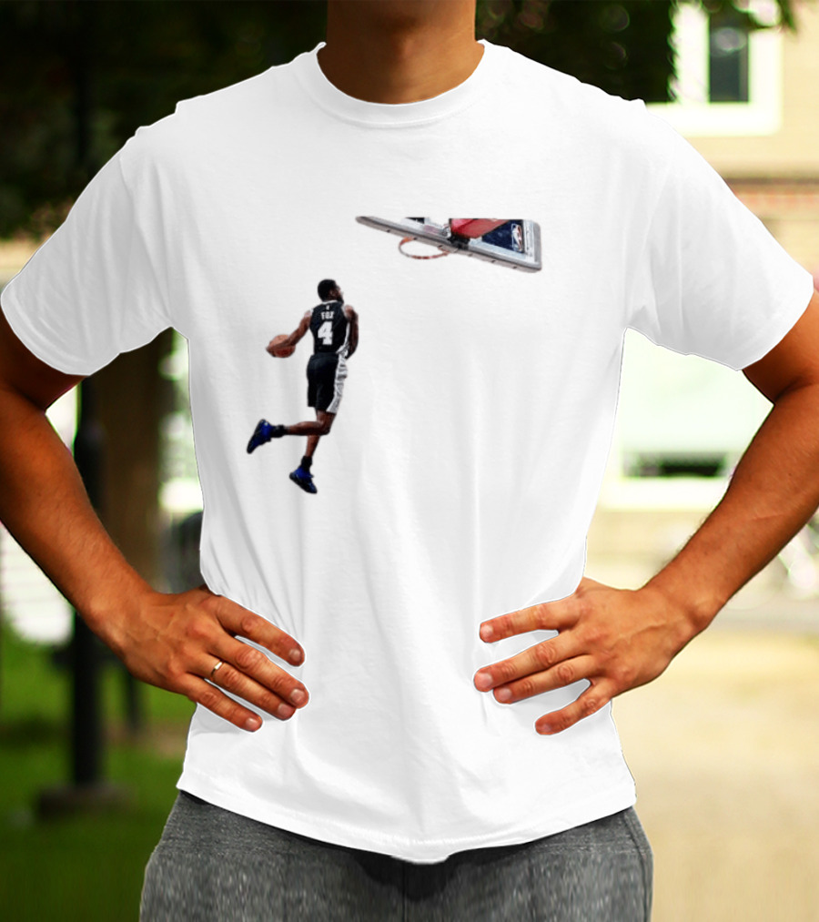 DeAaron Fox Dunk Action Sacramento Kings Basketball NBA T-Shirt