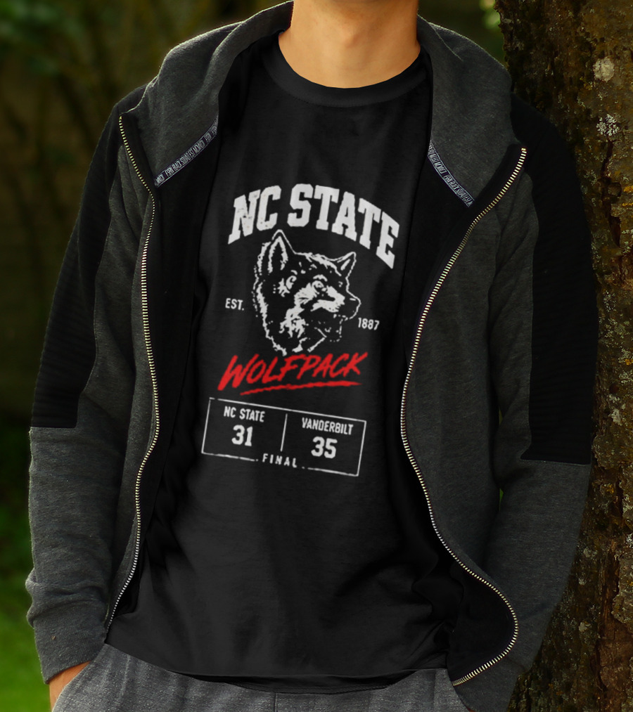 NC State Wolfpack Football Est 1887 Final Score 31 35 Vanderbilt T-Shirt