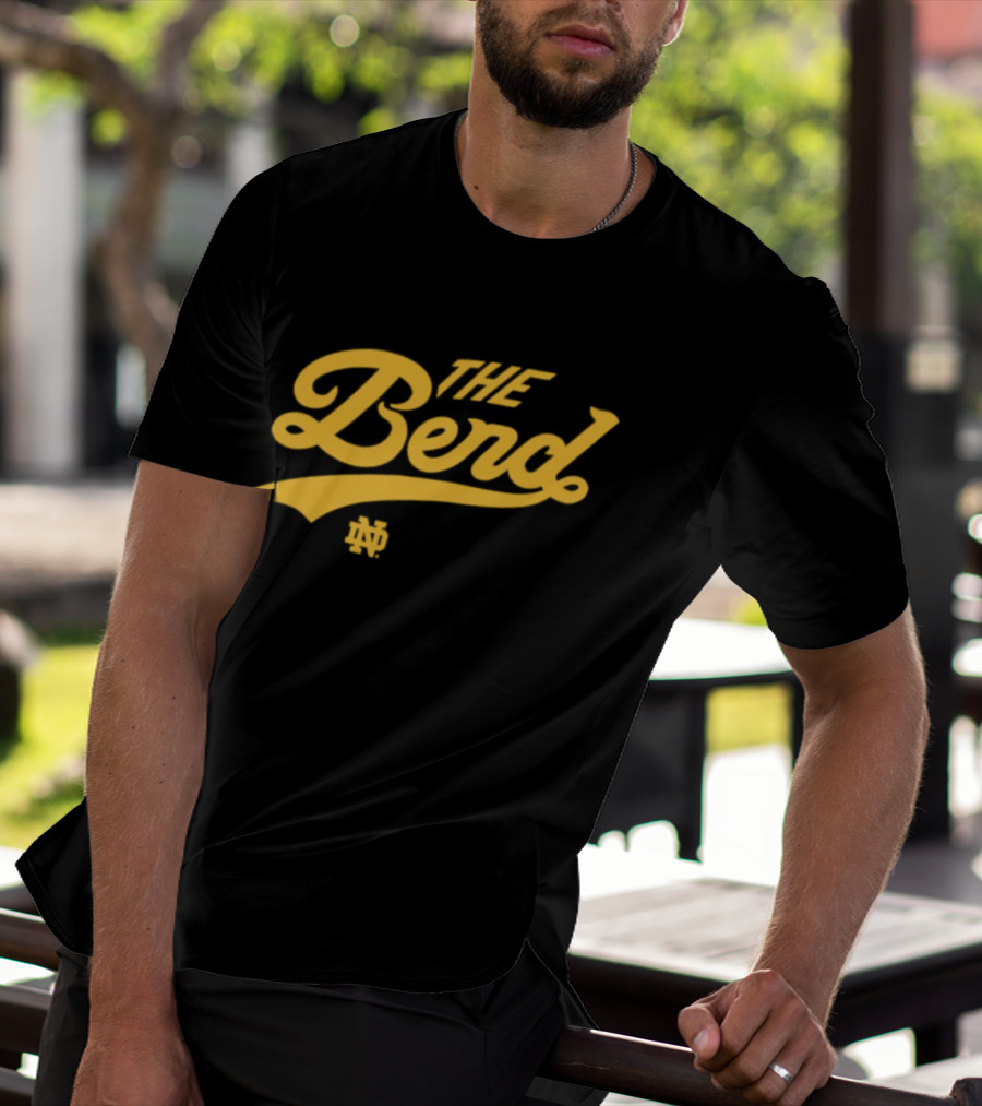 Notre Dame Fighting Irish The Bend Vintage Style Fan T-Shirt