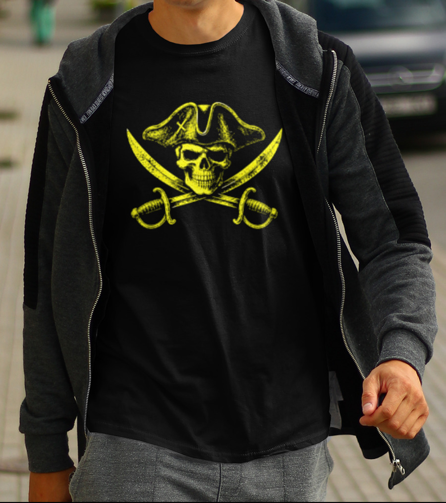 Pirate Skull Crossed Swords Crossbones Yellow T-Shirt