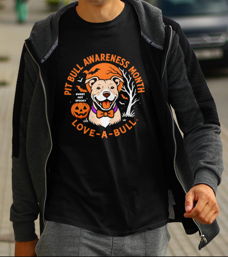 Pit Bull Awareness Month Love A Bull Halloween Pumpkin T-Shirt