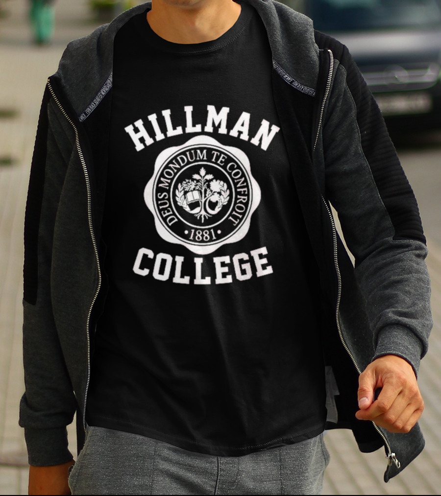 Hillman College Deus Mondum Te Confoit 1881 T-Shirt
