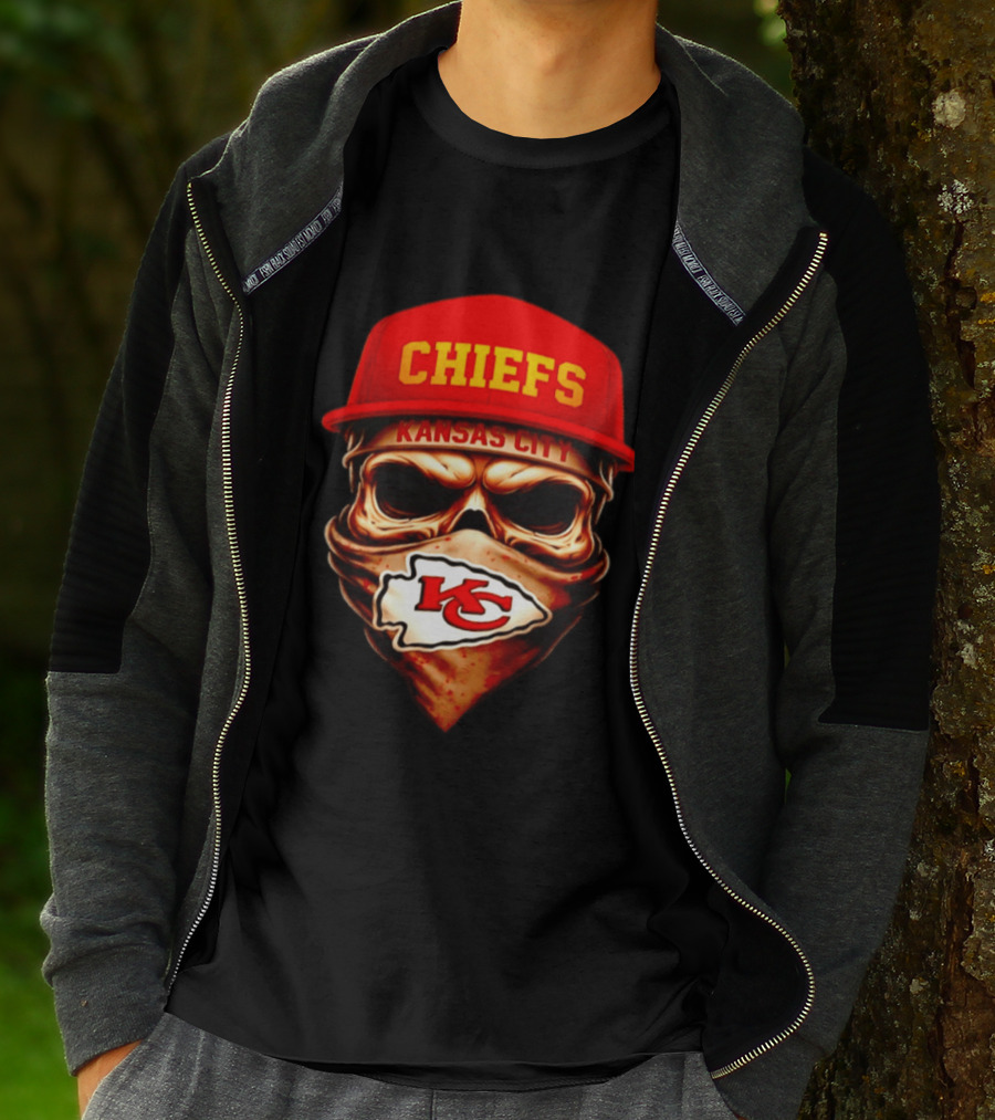 Kansas City Chiefs Skull Bandana KC T-Shirt