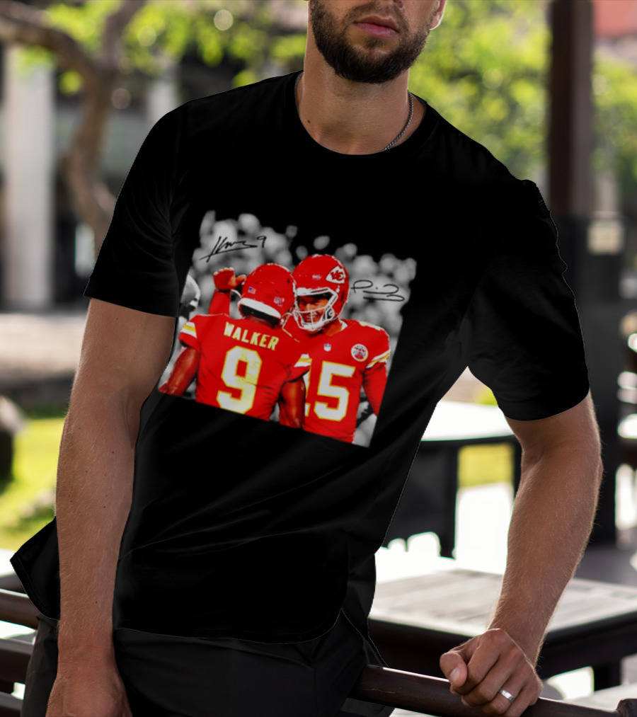 Patrick Mahomes Kenneth Walker III Kansas City Chiefs Player Signatures T-Shirt