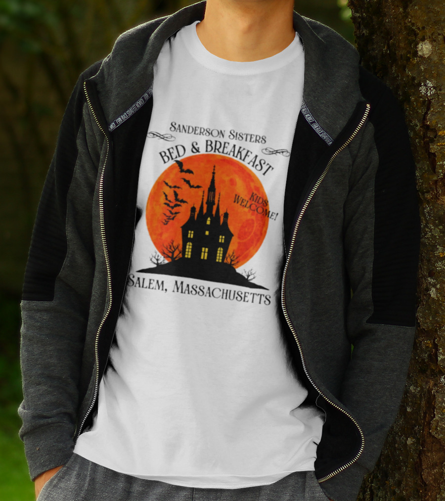 Sanderson Sisters Bed And Breakfast Kids Welcome Salem Massachusetts Halloween Bats Haunted House T-Shirt