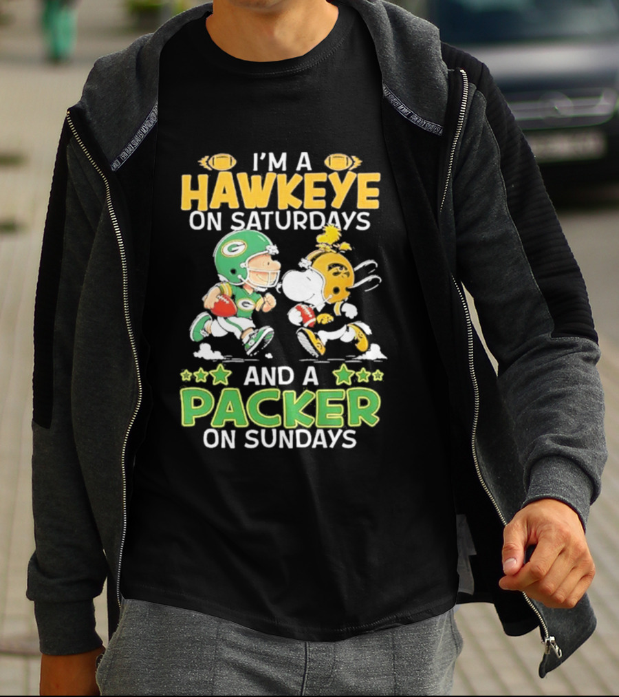 Peanuts I Am A Hawkeye On Saturdays And A Packer On Sundays T-Shirt