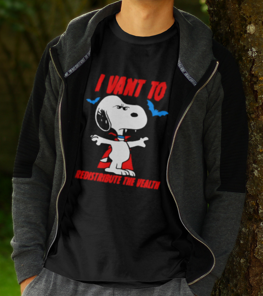 Snoopy I Want To Redistribute The Wealth Halloween Dracula Bats T-Shirt