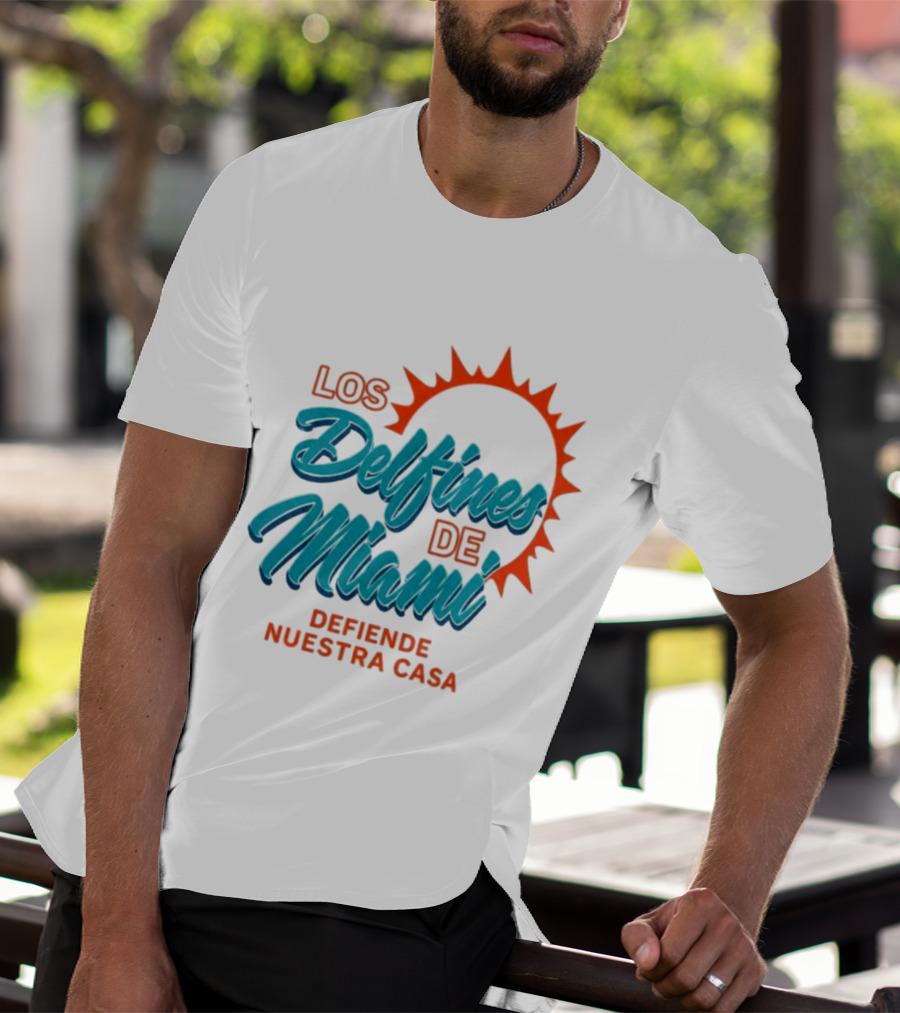 Los Delfines De Miami Defiende Nuestra Casa Solar T-Shirt