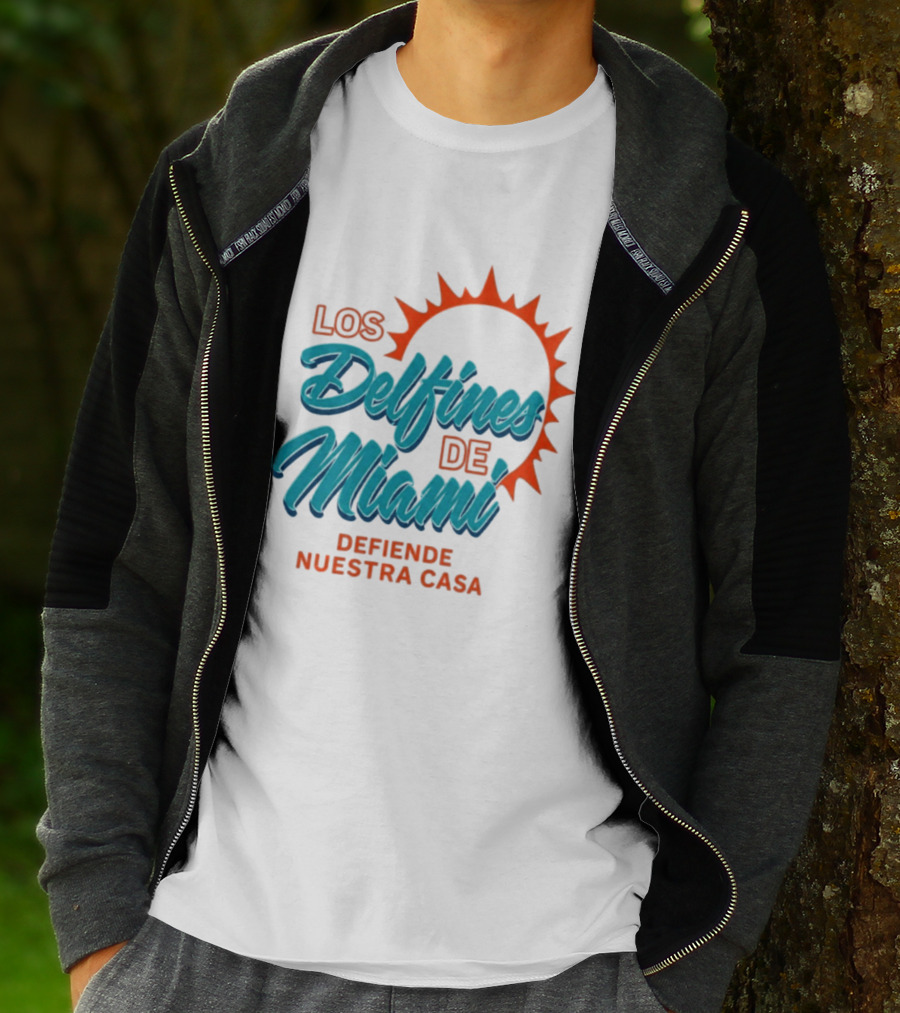 Los Delfines De Miami Defiende Nuestra Casa Solar T-Shirt