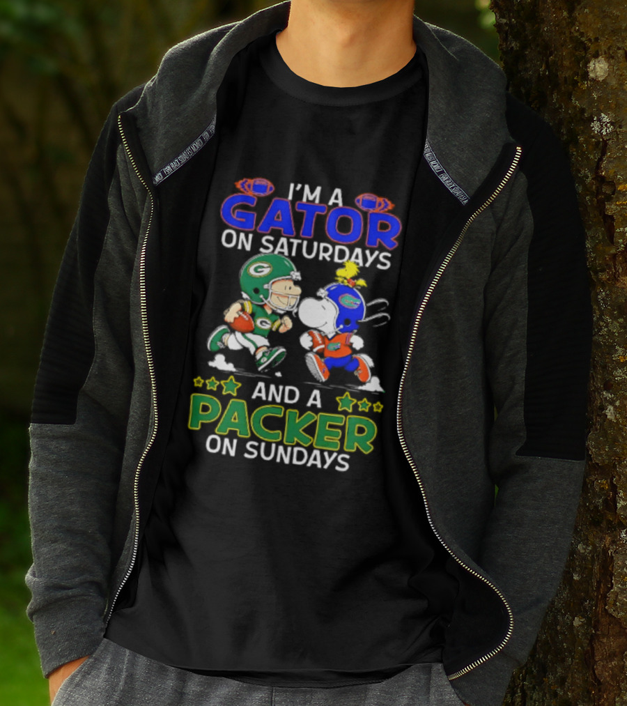 I'm A Gator On Saturdays And A Packer On Sundays Peanuts Football Charlie Brown Snoopy T-Shirt