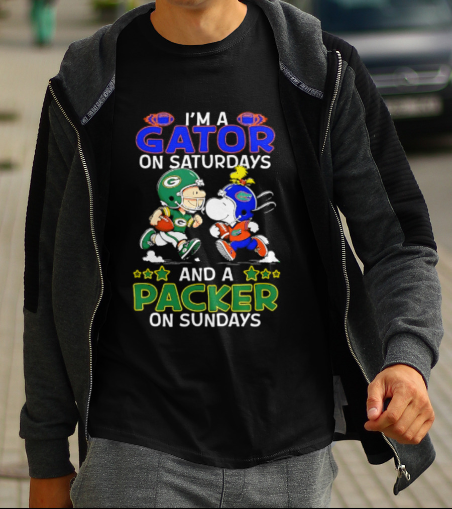 I'm A Gator On Saturdays And A Packer On Sundays Peanuts Football Charlie Brown Snoopy T-Shirt
