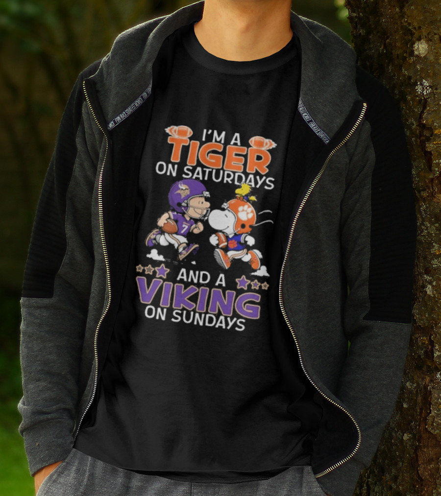 I'm A Tiger On Saturdays And A Viking On Sundays Charlie Brown And Snoopy Football Fan Days T-Shirt