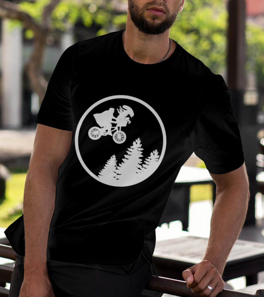 Alien On Bicycle With Trees In Circle Flying Scene 2026 T-Shirt