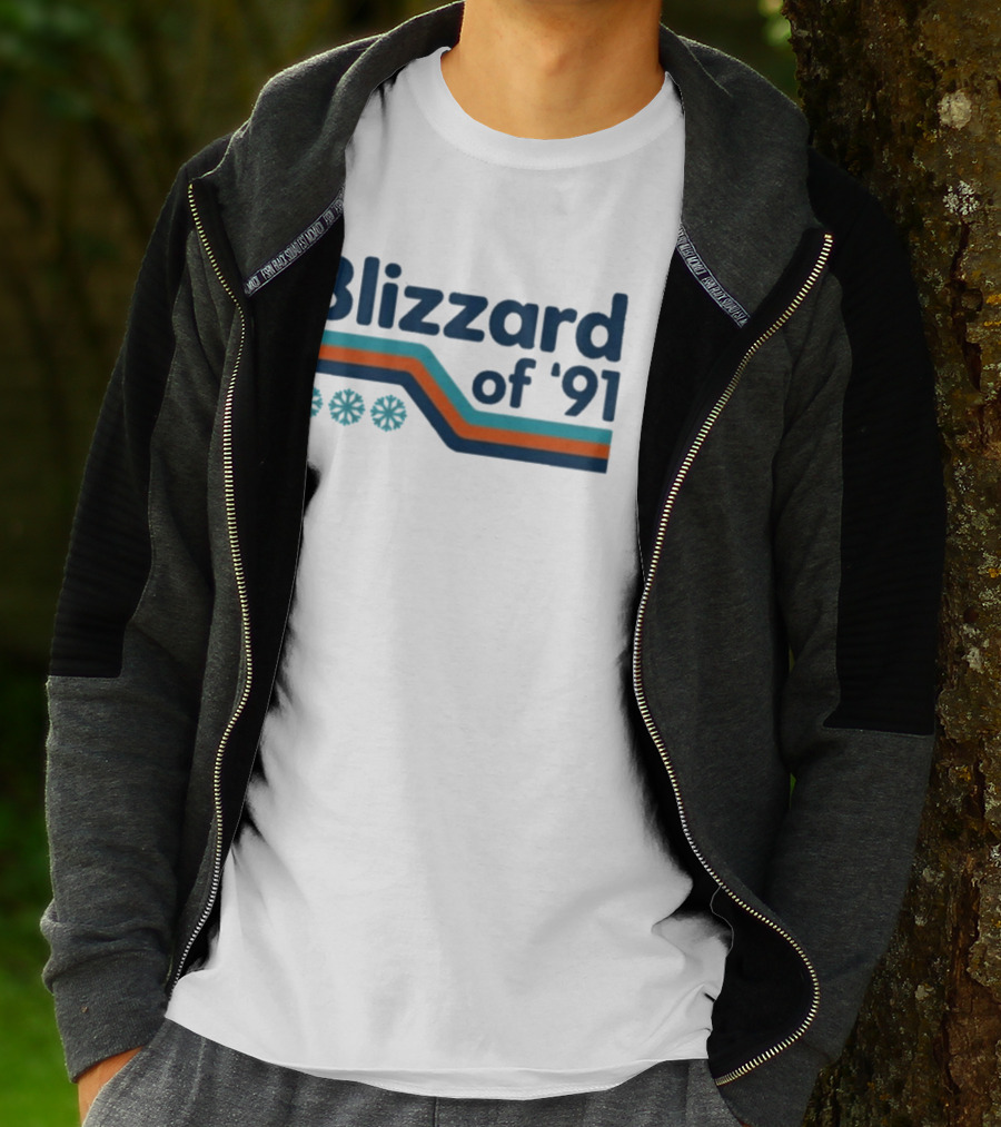 Blizzard Of '91 Retro Winter Snowflakes And Stripes T-Shirt