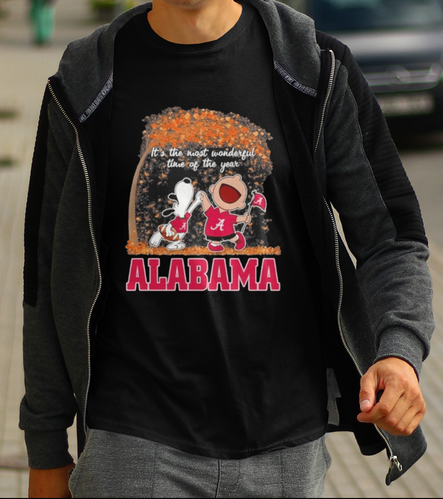 Alabama Crimson Tide Snoopy Charlie Brown It's The Most Wonderful Time Of The Year T-Shirt