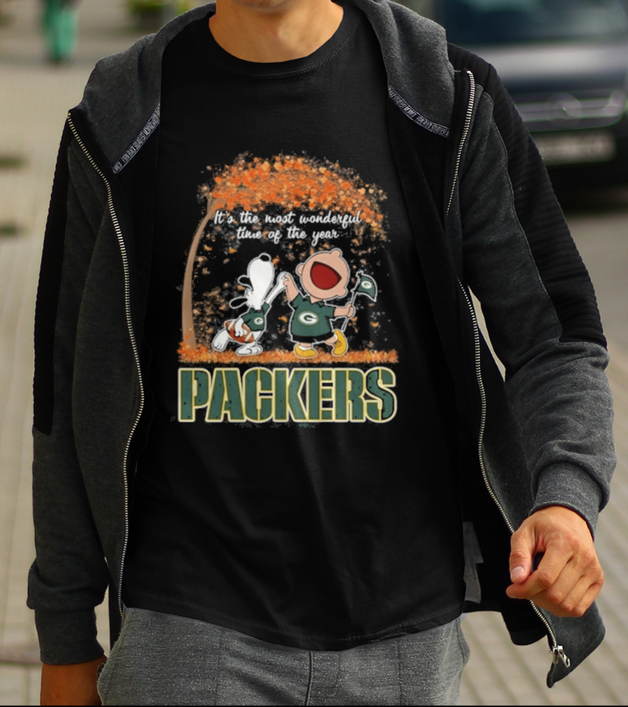 Green Bay Packers Snoopy Charlie Brown Dancing Autumn Leaves 2026 Most Wonderful Time T-Shirt