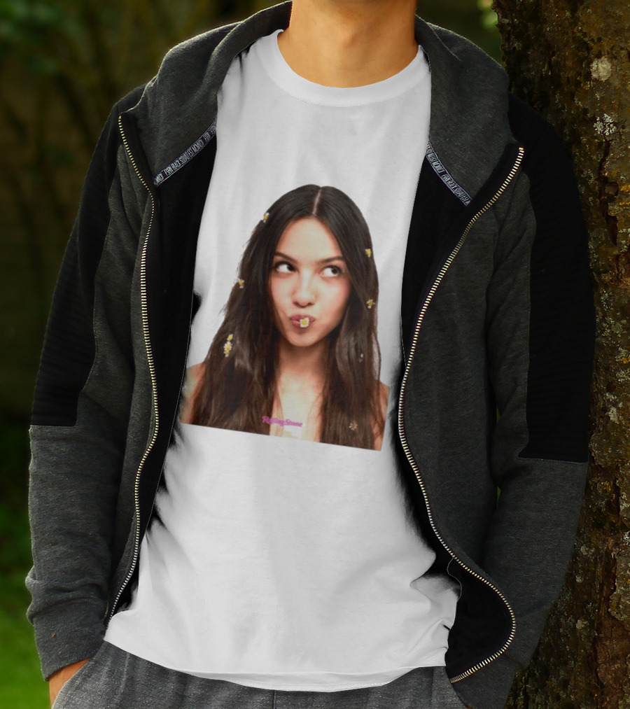 Olivia Rodrigo Rolling Stone Digital Exclusive Photo With Daisy Accents T-Shirt