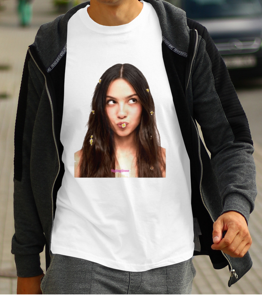 Olivia Rodrigo Rolling Stone Digital Exclusive Photo With Daisy Accents T-Shirt