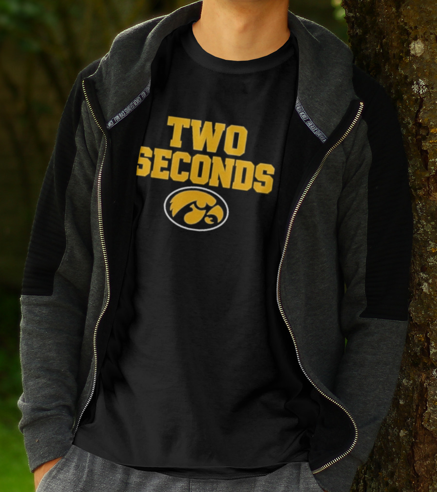 Iowa Hawkeyes Two Seconds Game Winning Final Play NCAA 2026 T-Shirt