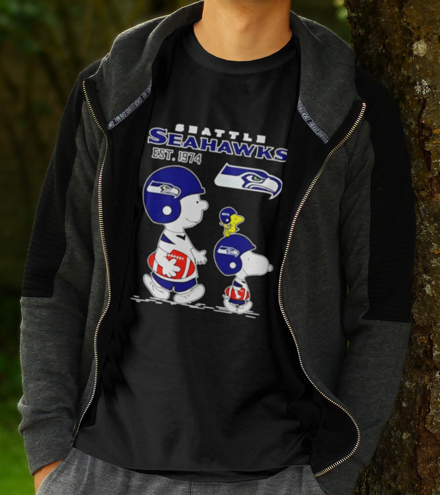 Seattle Seahawks Peanuts Snoopy Charlie Brown Est 1974 NFL T-Shirt
