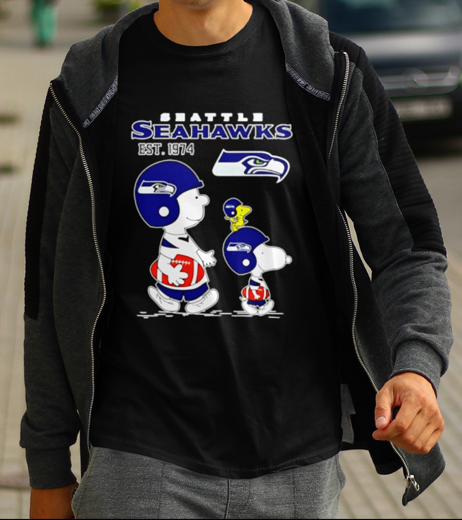 Seattle Seahawks Peanuts Snoopy Charlie Brown Est 1974 NFL T-Shirt