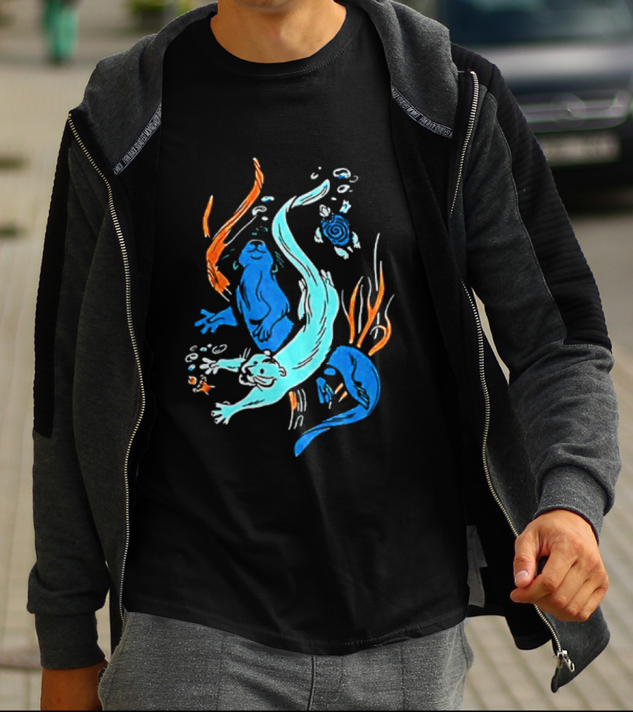 Swimming Otters Sea Life Ocean Nature Wildlife Playful Underwater Scene T-Shirt
