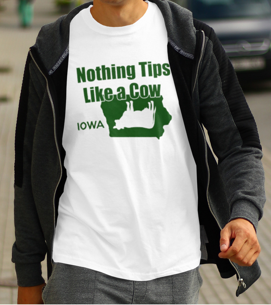 Nothing Tips Like A Cow Iowa Map T-Shirt