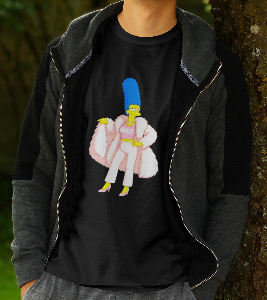 Marge Simpson Milf Pink Fur Coat The Simpsons Cartoon Iconic Character Fashion T-Shirt