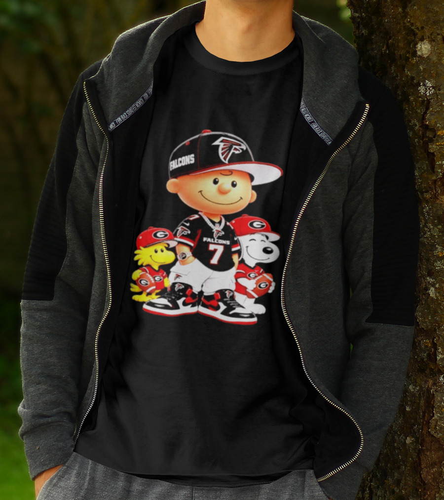 Charlie Brown Snoopy Woodstock Atlanta Falcons Georgia Bulldogs Football Fan Gear T-Shirt