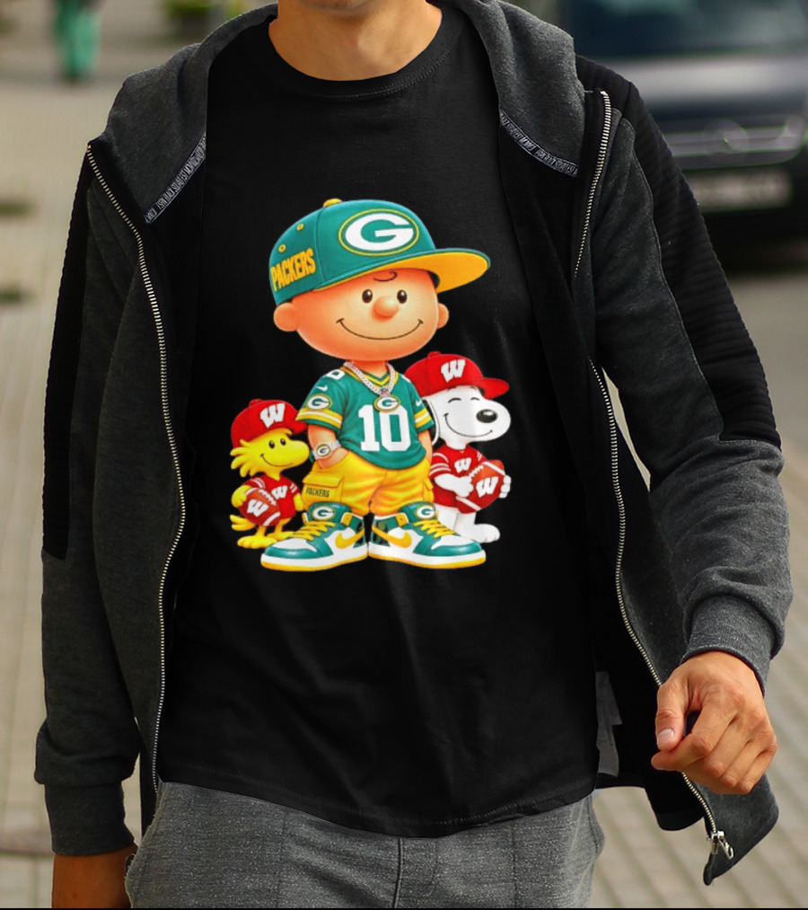 Charlie Brown Snoopy Woodstock Green Bay Packers Wisconsin Badgers Sports Fan Gear T-Shirt