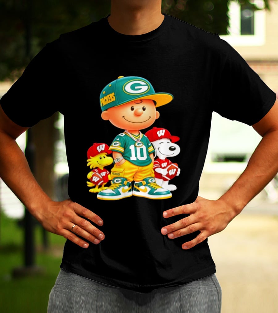 Charlie Brown Snoopy Woodstock Green Bay Packers Wisconsin Badgers Sports Fan Gear T-Shirt