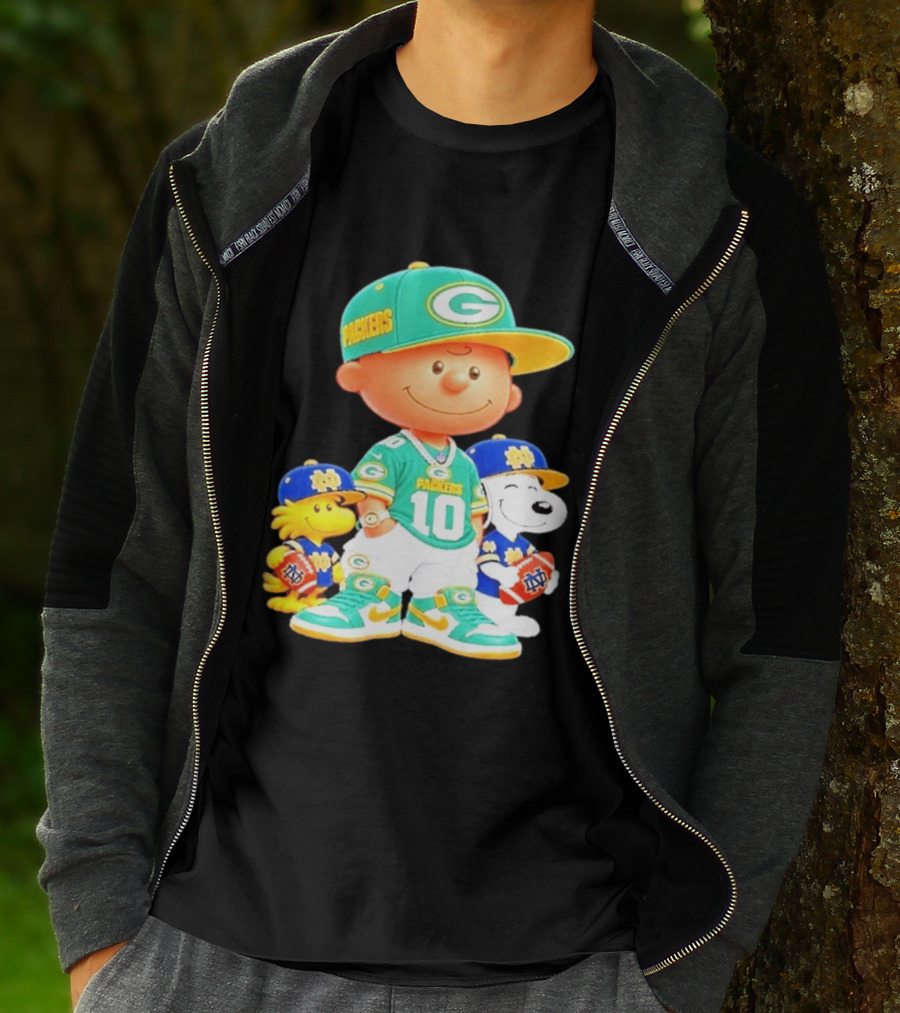 Peanuts Green Bay Packers Notre Dame Fighting Irish Football Characters Charlie Brown Snoopy Woodstock T-Shirt
