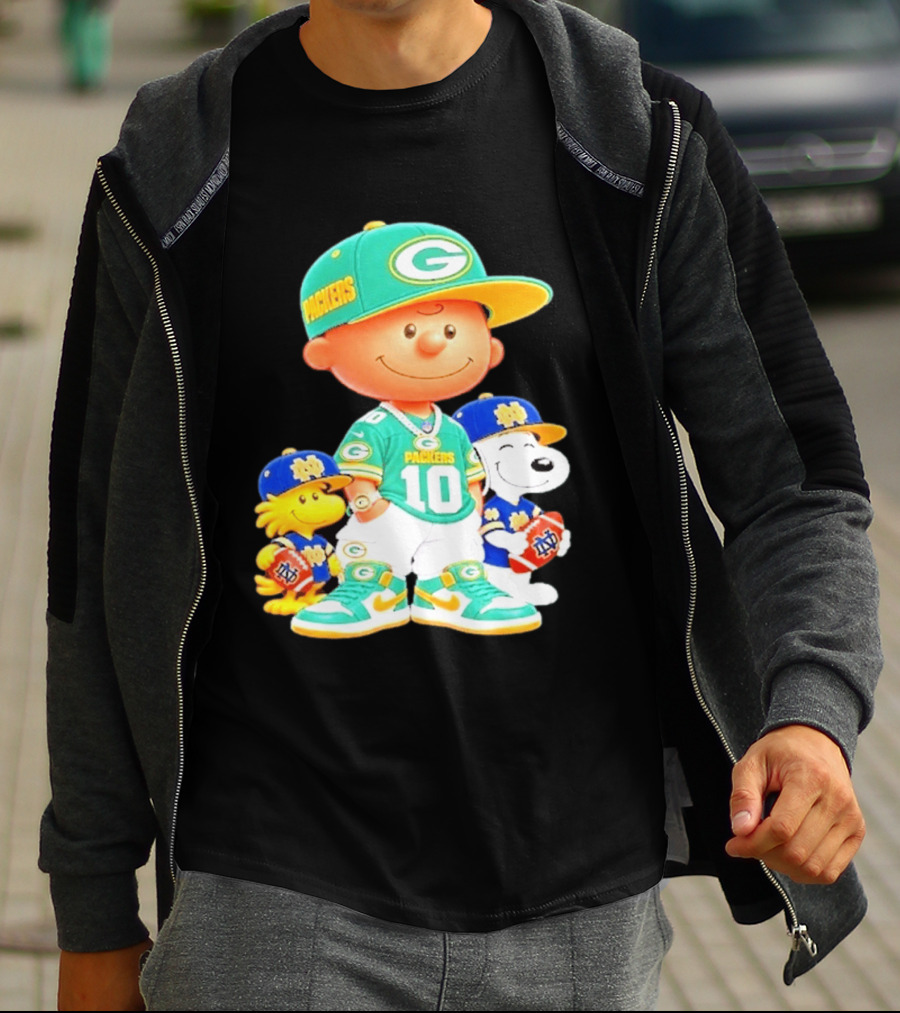 Peanuts Green Bay Packers Notre Dame Fighting Irish Football Characters Charlie Brown Snoopy Woodstock T-Shirt