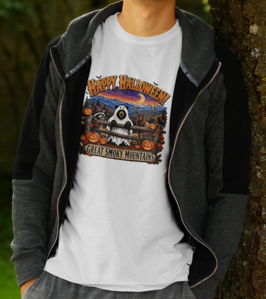 Happy Halloween Boo Great Smoky Mountains Bear Raccoon Deer T-Shirt