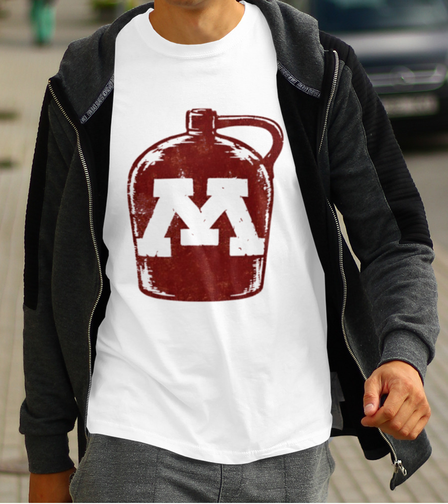 Minnesota Golden Gophers Football Jug M T-Shirt