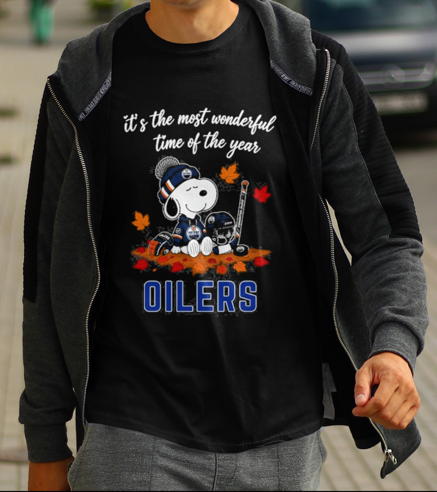 It's The Most Wonderful Time Of The Year Edmonton Oilers Snoopy Autumn Football T-Shirt