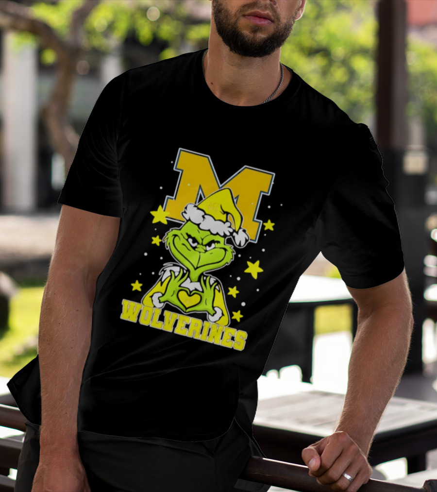 Michigan Wolverines Grinch Love Hands Christmas Football 2026 T-Shirt