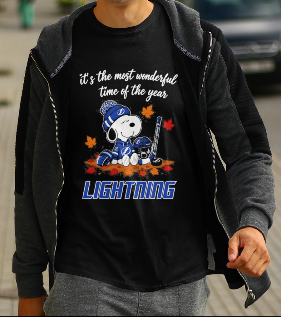 Tampa Bay Lightning Snoopy It's The Most Wonderful Time Of The Year Autumn Leafs T-Shirt