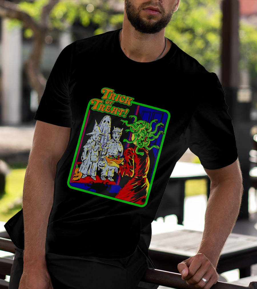 Trick Or Treat Medusa Halloween Retro Comic T-Shirt