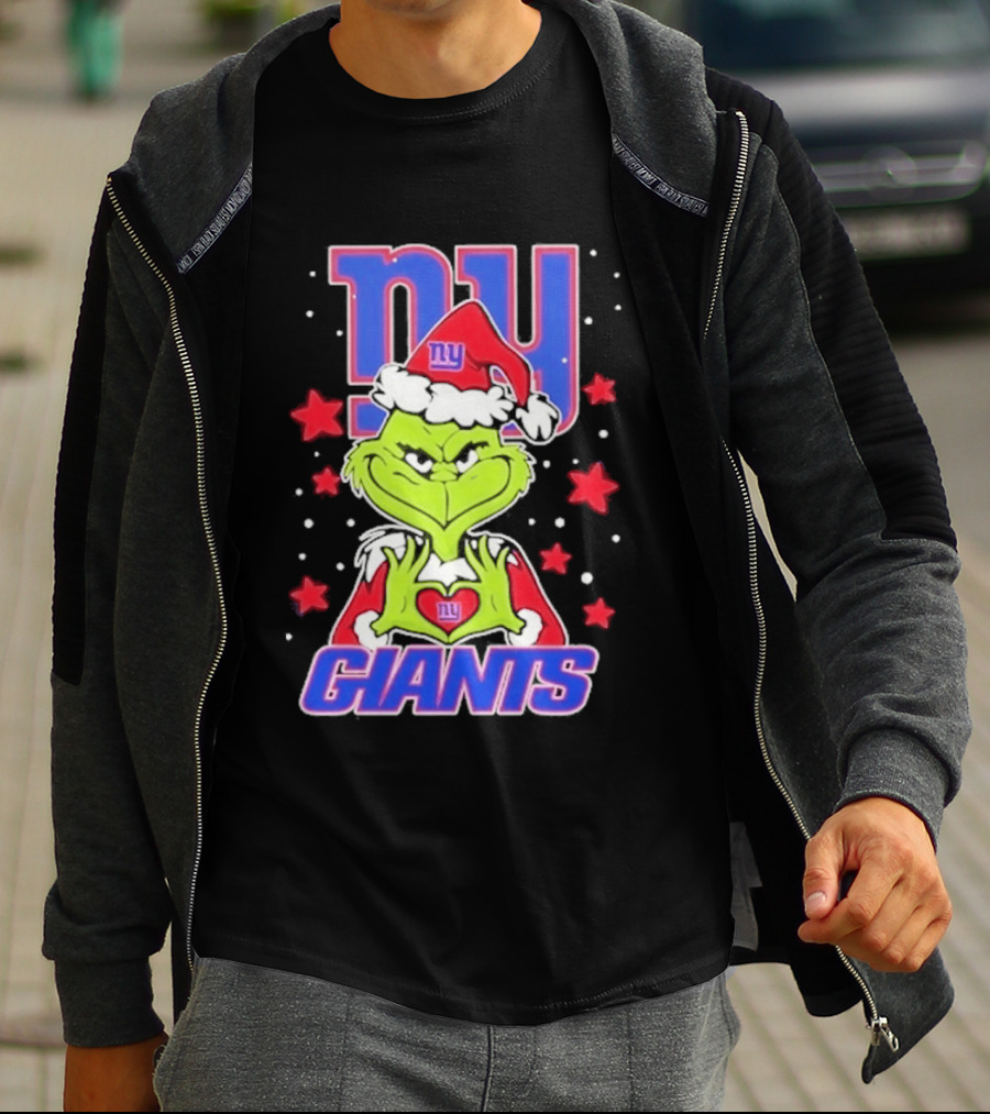 New York Giants Grinch Christmas Love Hands 2026 Football T-Shirt