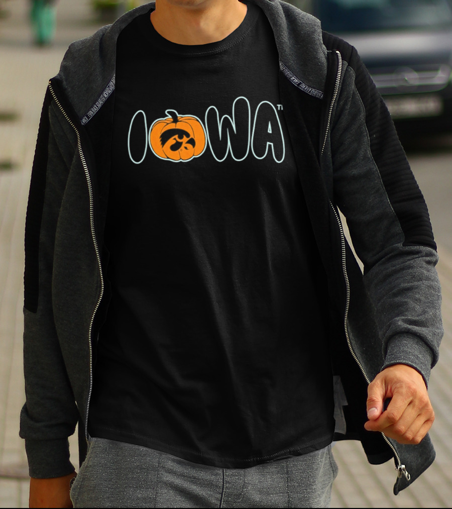 Iowa Hawkeyes Pumpkin Halloween 2026 Triblend T-Shirt