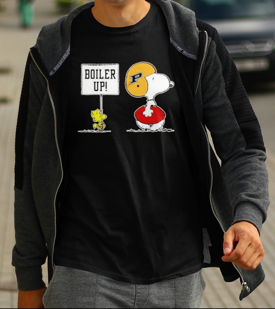 Snoopy And Woodstock Boiler Up Purdue Boilermakers Football P Helmet Peanuts Characters Holding Football T-Shirt