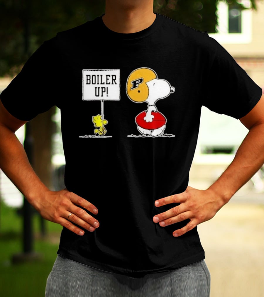 Snoopy And Woodstock Boiler Up Purdue Boilermakers Football P Helmet Peanuts Characters Holding Football T-Shirt