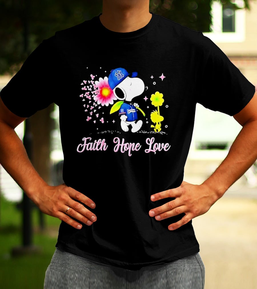 Snoopy New York Yankees Breast Cancer Awareness Faith Hope Love Blossoms Woodstock T-Shirt