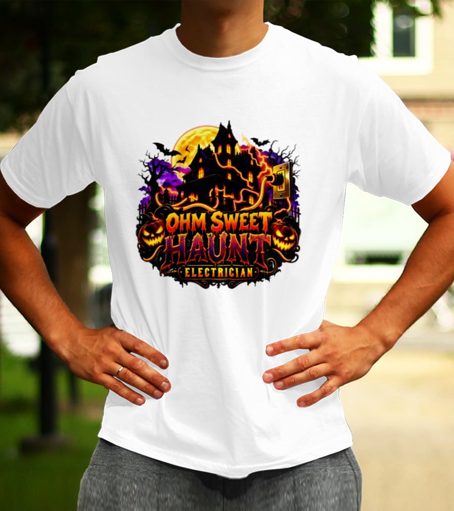 Ohm Sweet Haunt Electrician Halloween Haunted House With Pumpkins And Bats T-Shirt