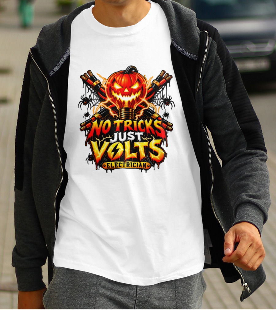 No Tricks Just Volts Electrician Pumpkin Halloween T-Shirt